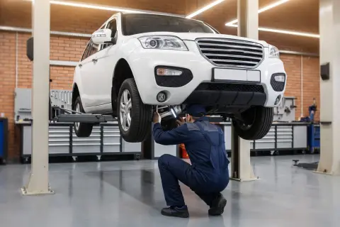 Lifan X60 в автосервисе — иллюстрация